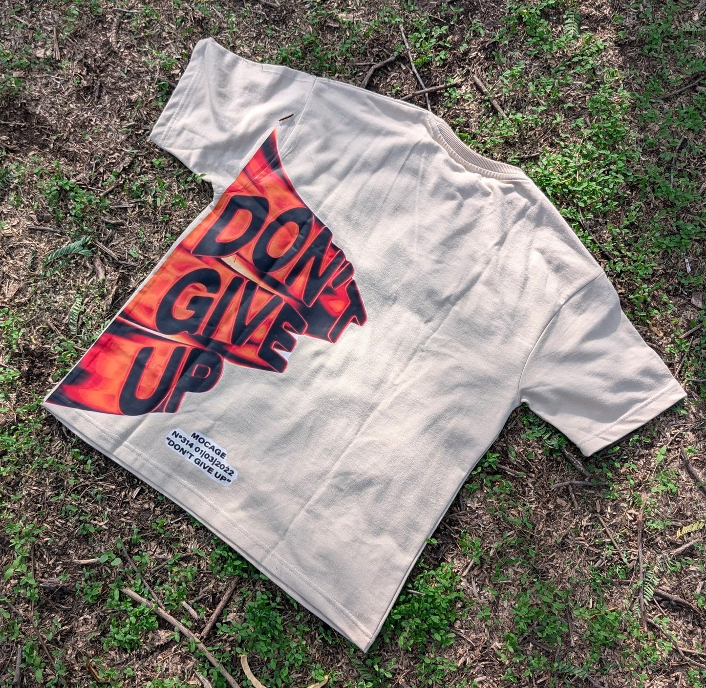 DONT GIVE UP - Oversized T Shirt